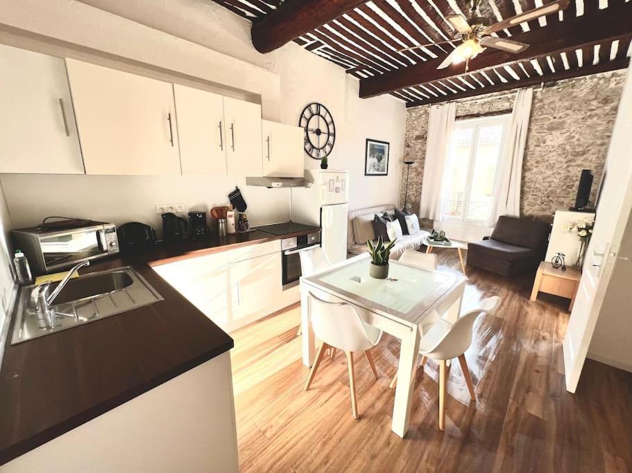 Old Antibes, One Bed App, In Front Of The Port! Apartment Exterior photo